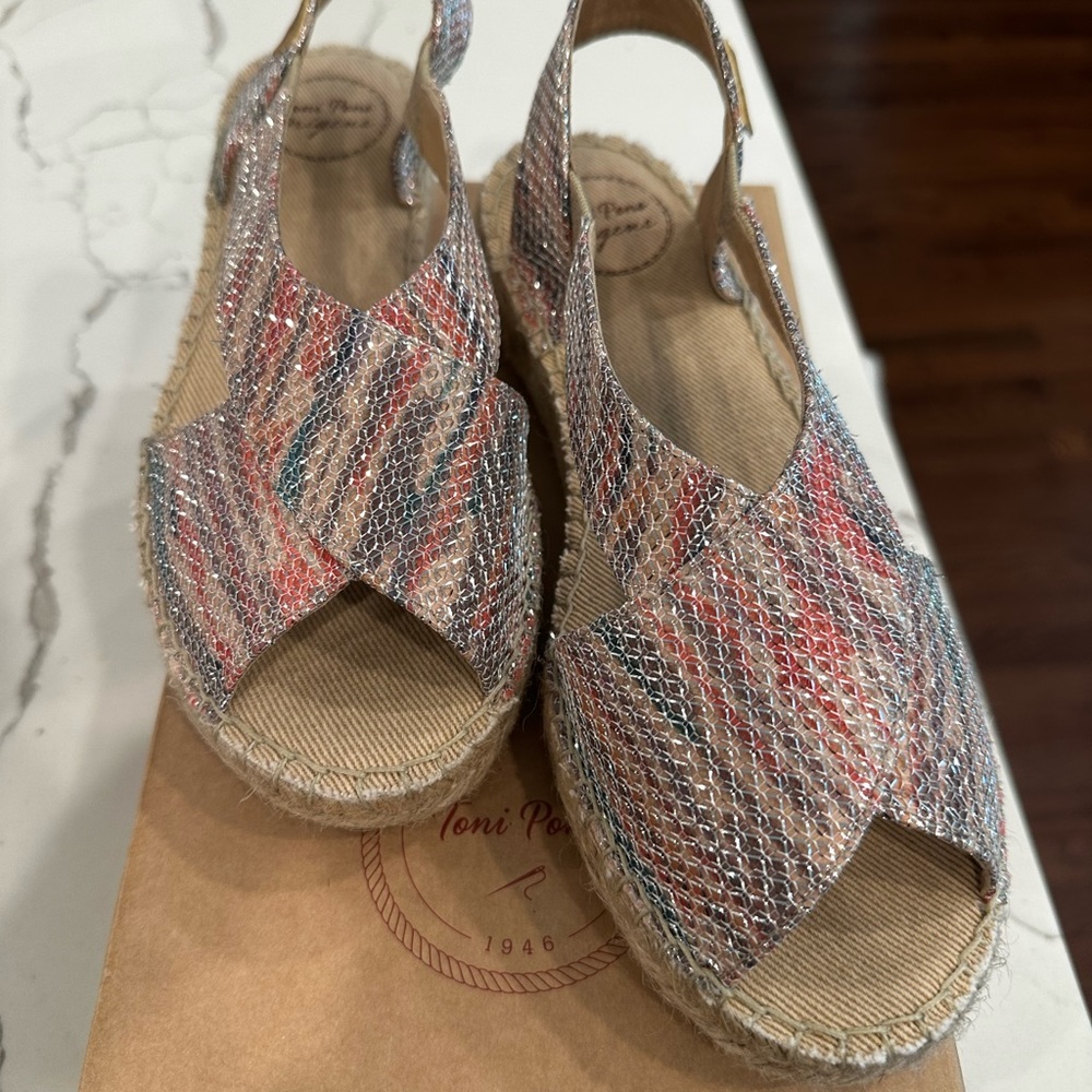Toni Pons new Elda sandals